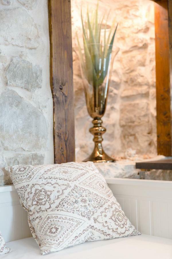 Luxury Petra In 400 Year Old Stone House 4+2 Lägenhet